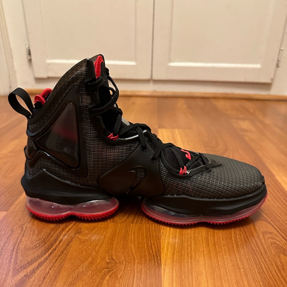 Nike LeBron 19 'Bred' CZ0203-001, Black/Red, Size US 10.5 - Picture 6 of 12